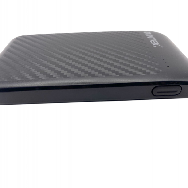 INTEK 5000mAh Magnetic Powerbank Super Slim Series INTEK 5000mAh Magnetic Powerbank Super Slim Series