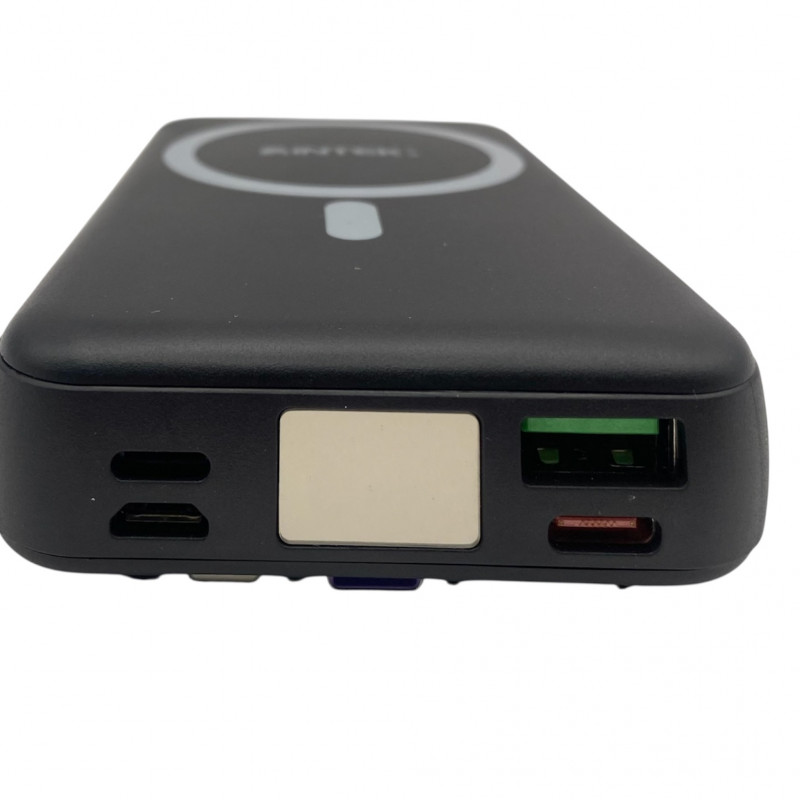 INTEK 5000mAh Magnetic Powerbank Super Slim Series INTEK 5000mAh Magnetic Powerbank Super Slim Series